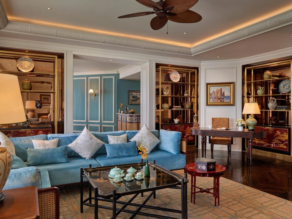 吉婆岛东方明珠酒店-美憬阁 Chan Chau 外观 照片 The living room of a suite at the Mandarin Oriental, Bangkok